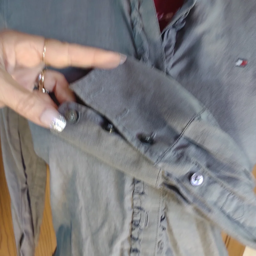 Tommy Hilfiger Button Shirt - Picture 4 of 8